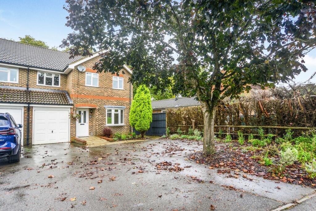 5 bed Semi Detached for rent in Bisley. From Belvoir - Guildford - Sales 5 bed Semi Detached for rent in Bisley. From Belvoir - Guildford - Sales