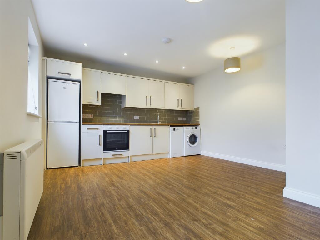 2 bed 1st Floor Flat for rent in Harrogate. From Belvoir - Harrogate