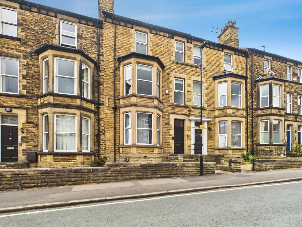 3 bed Duplex for rent in Harrogate. From Belvoir - Harrogate
