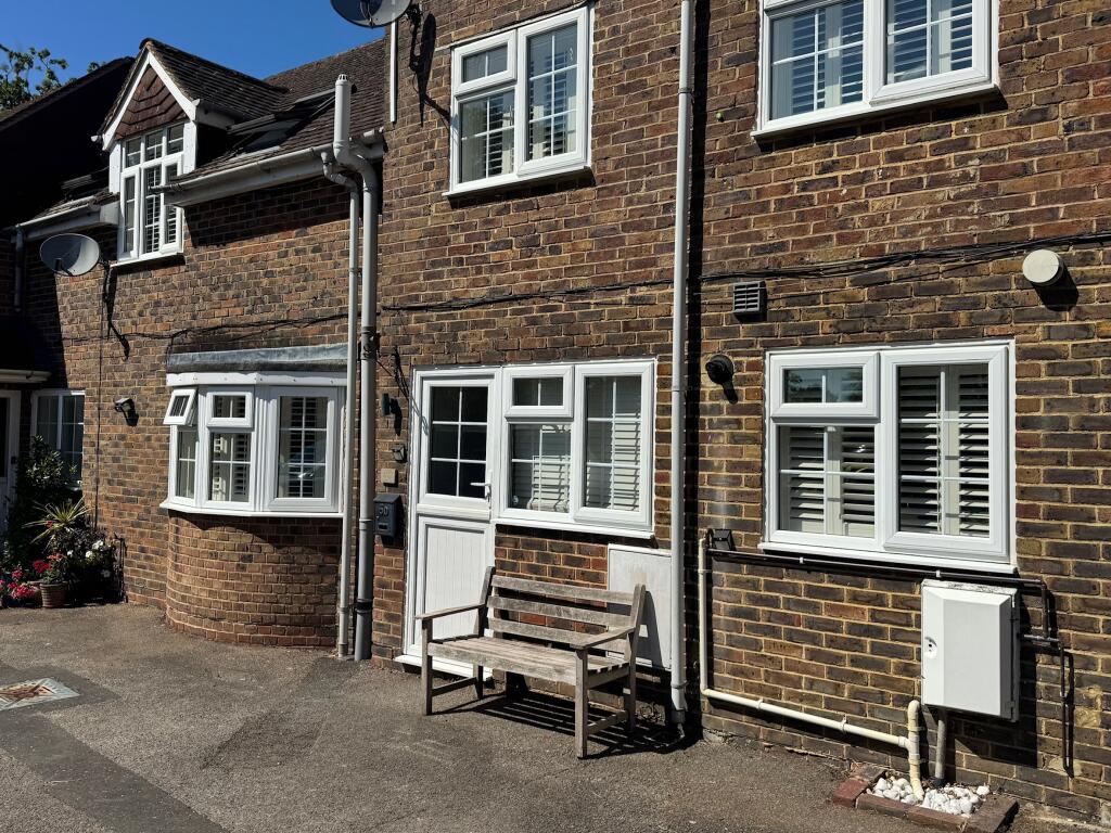 3 bed Cottage for rent in Haywards Heath. From Belvoir - Haywards Heath 3 bed Cottage for rent in Haywards Heath. From Belvoir - Haywards Heath