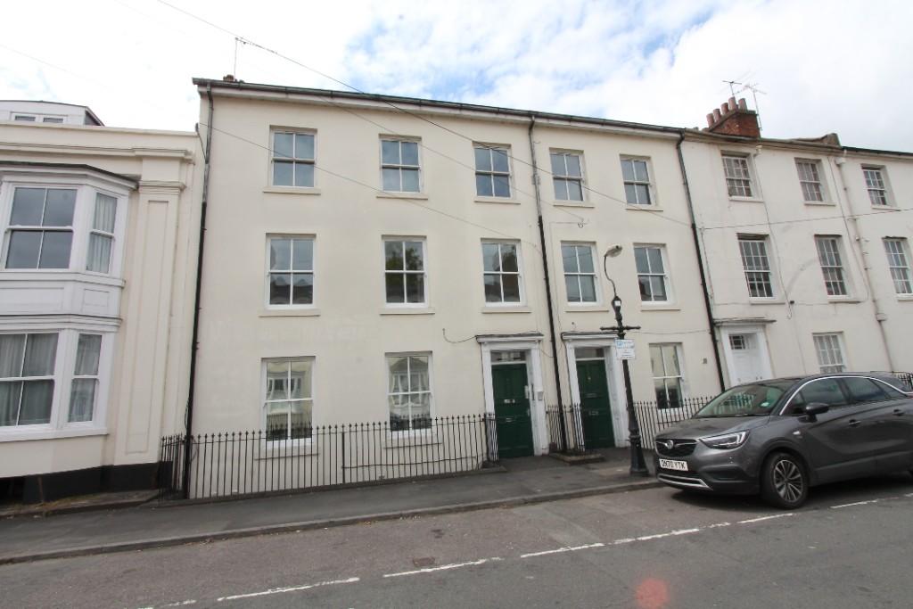 5 bed 1st Floor Flat for rent in Whitnash. From Belvoir - Leamington Spa