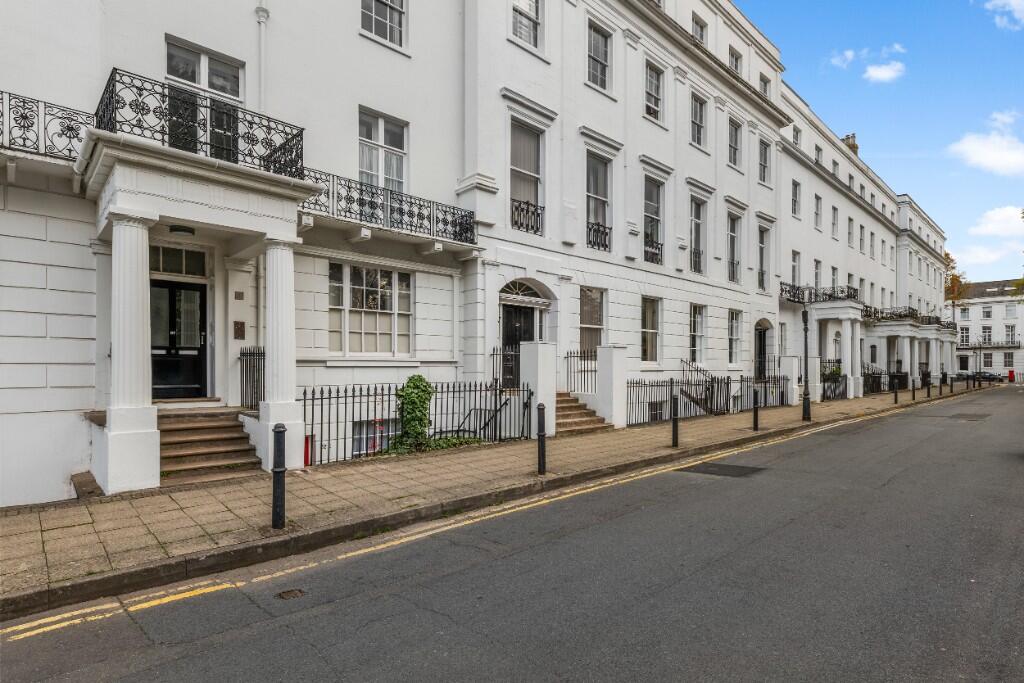 2 bed Apartment for rent in Royal Leamington Spa. From Belvoir - Leamington Spa