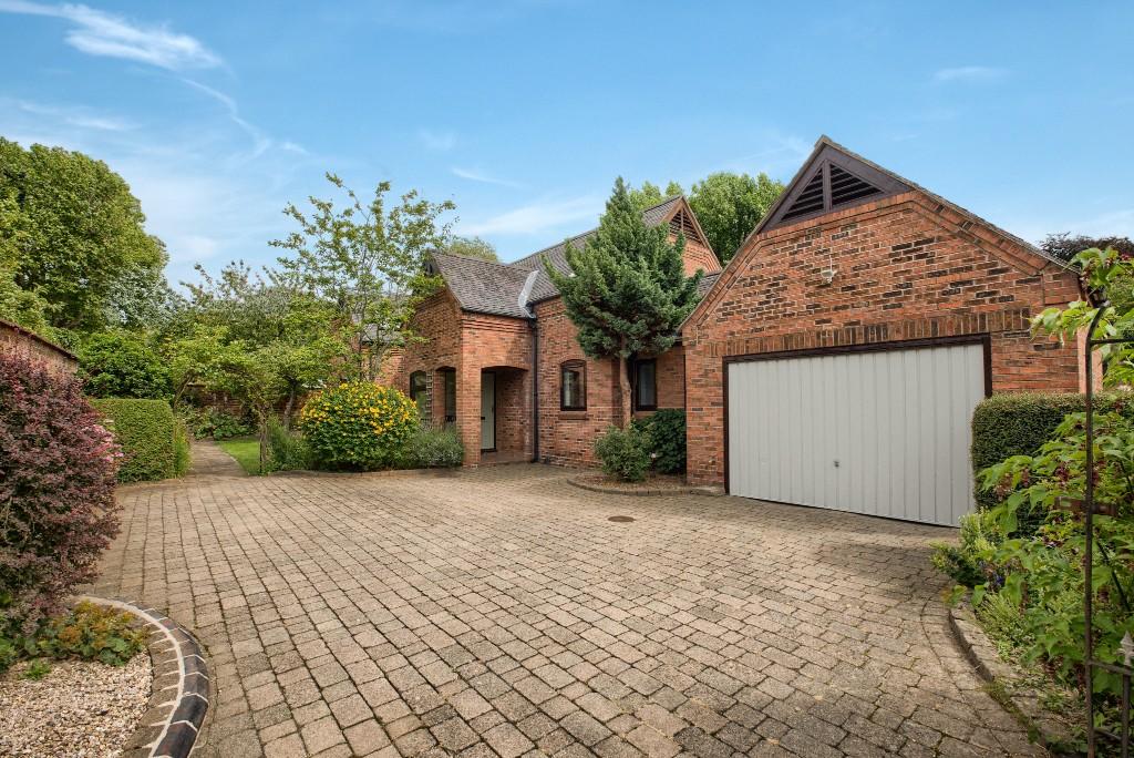 4 bed Detached for rent in Royal Leamington Spa. From Belvoir - Leamington Spa 4 bed Detached for rent in Royal Leamington Spa. From Belvoir - Leamington Spa