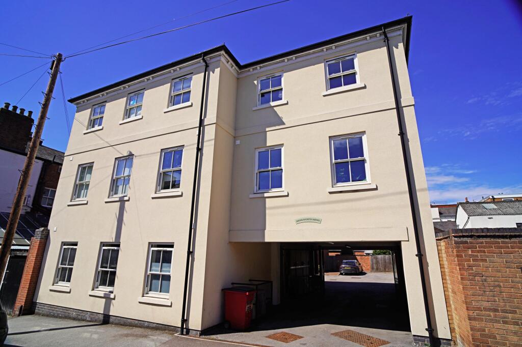 3 bed Semi Detached for rent in . From Belvoir - Leamington Spa