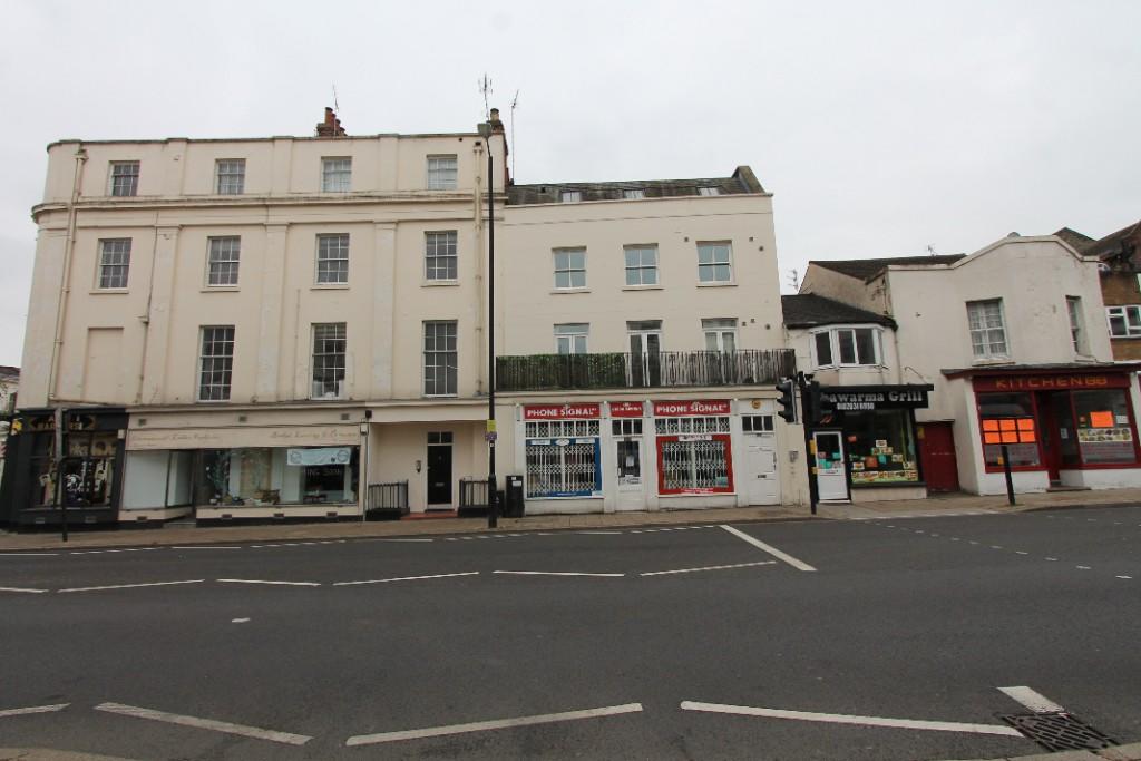 3 bed 1st Floor Flat for rent in Whitnash. From Belvoir - Leamington Spa