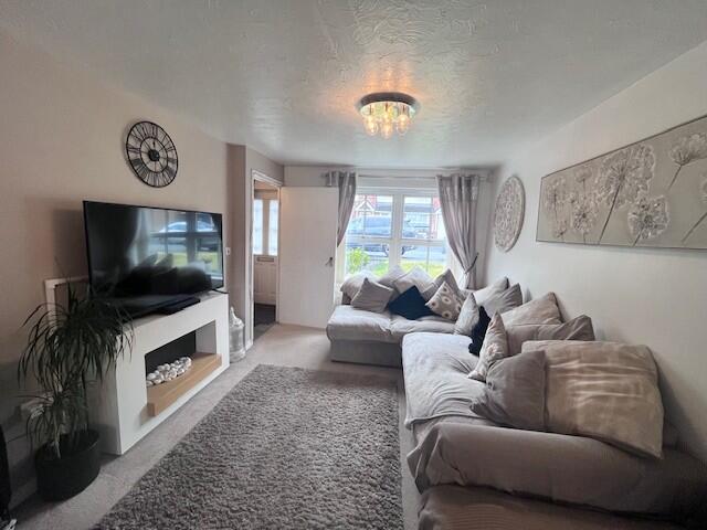 3 bed Semi Detached for rent in Congleton. From Belvoir - Northwich 3 bed Semi Detached for rent in Congleton. From Belvoir - Northwich