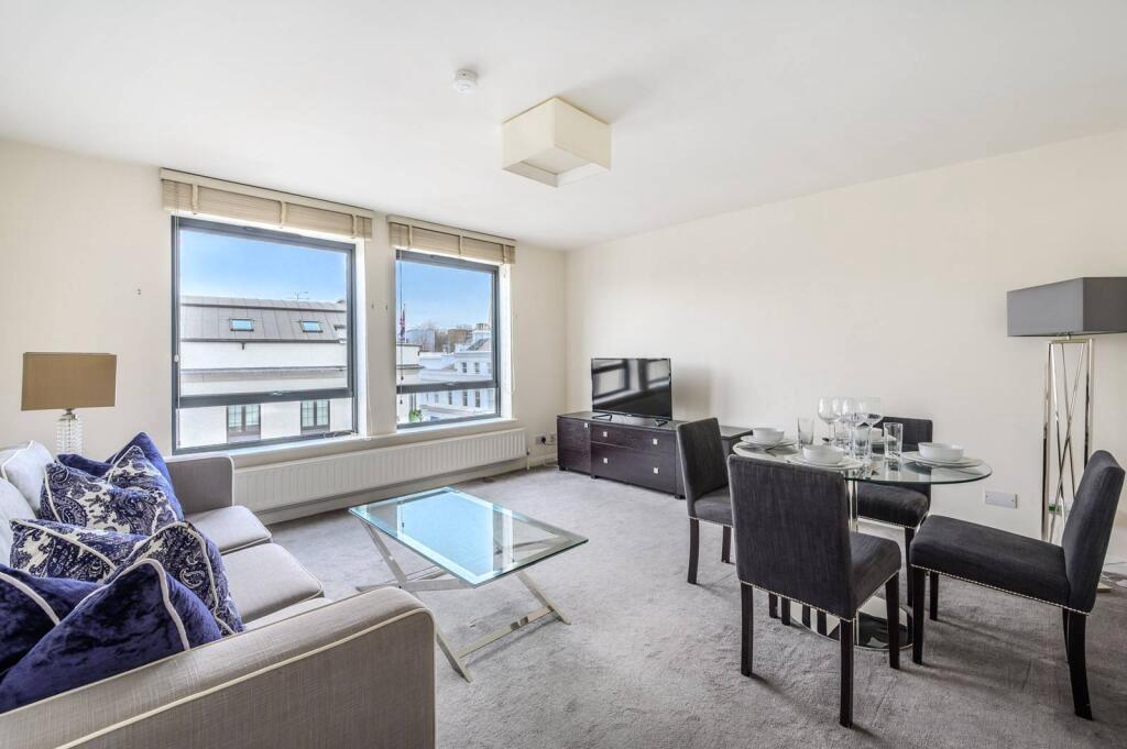 2 bed 1st Floor Flat for rent in Chelsea. From Berkeley & Woods - London