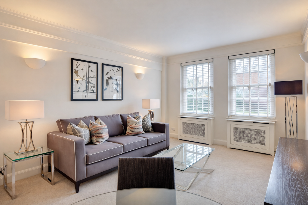 1 bed 1st Floor Flat for rent in Chelsea. From Berkeley & Woods - London