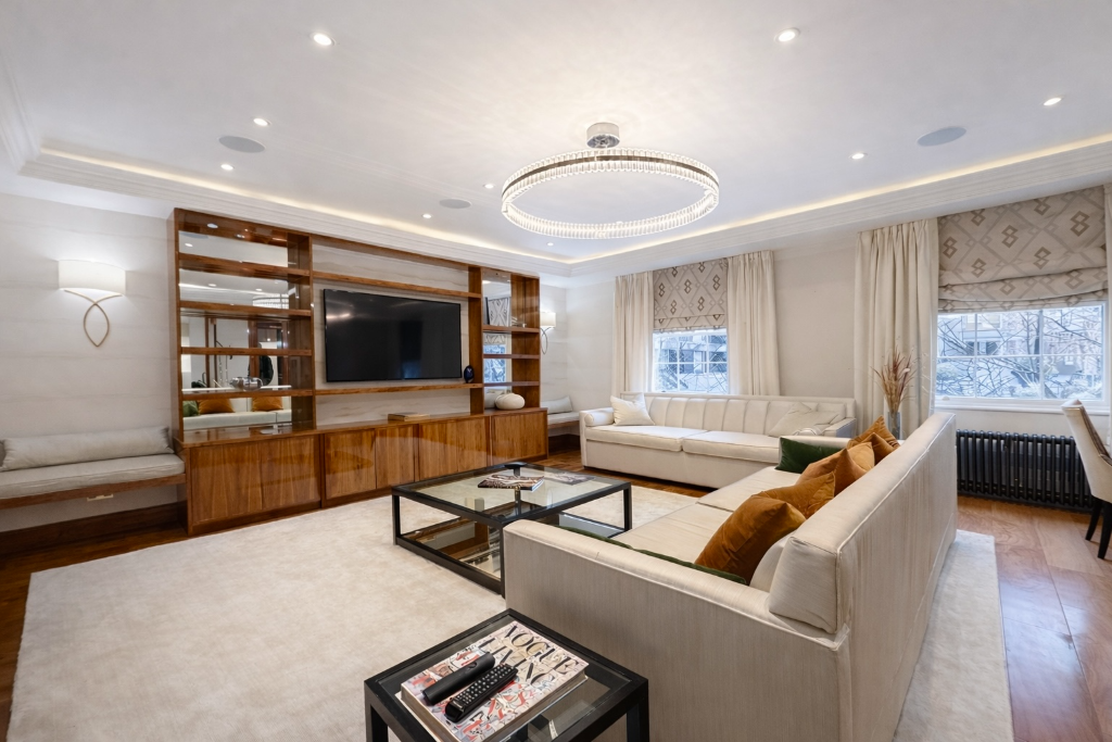 2 bed 1st Floor Flat for rent in Westminster. From Berkeley & Woods - London