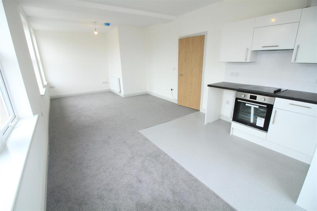 2 bed 1st Floor Flat for rent in Beeston. From Belvoir - Nottingham