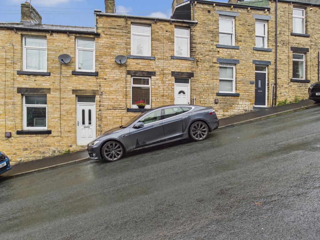 3 bed Mid Terraced House for rent in Skipton. From Belvoir - Skipton 3 bed Mid Terraced House for rent in Skipton. From Belvoir - Skipton