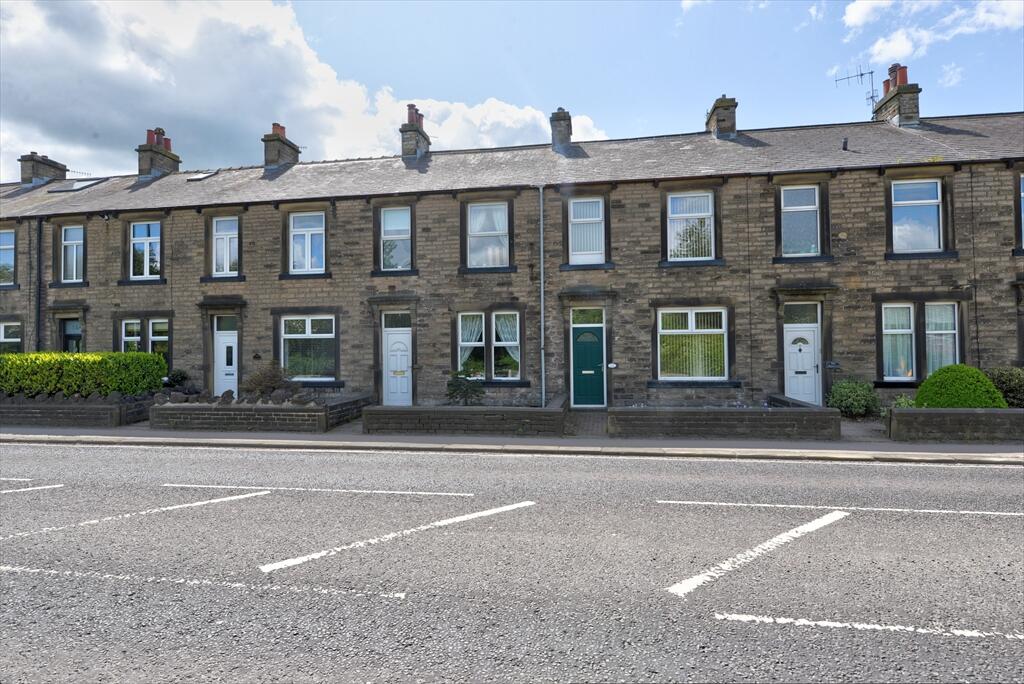 2 bed Mid Terraced House for rent in Skipton. From Belvoir - Skipton
