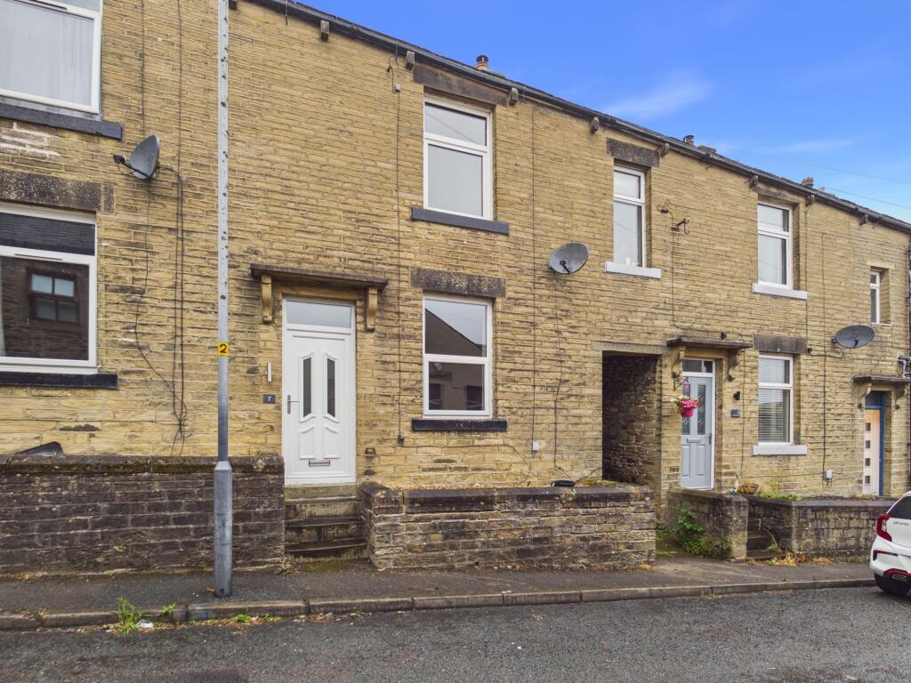 2 bed Mid Terraced House for rent in Carleton-in-Craven. From Belvoir - Skipton 2 bed Mid Terraced House for rent in Carleton-in-Craven. From Belvoir - Skipton