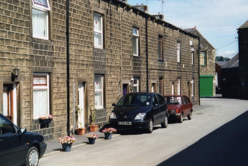 2 bed Mid Terraced House for rent in Cross Hills. From Belvoir - Skipton 2 bed Mid Terraced House for rent in Cross Hills. From Belvoir - Skipton