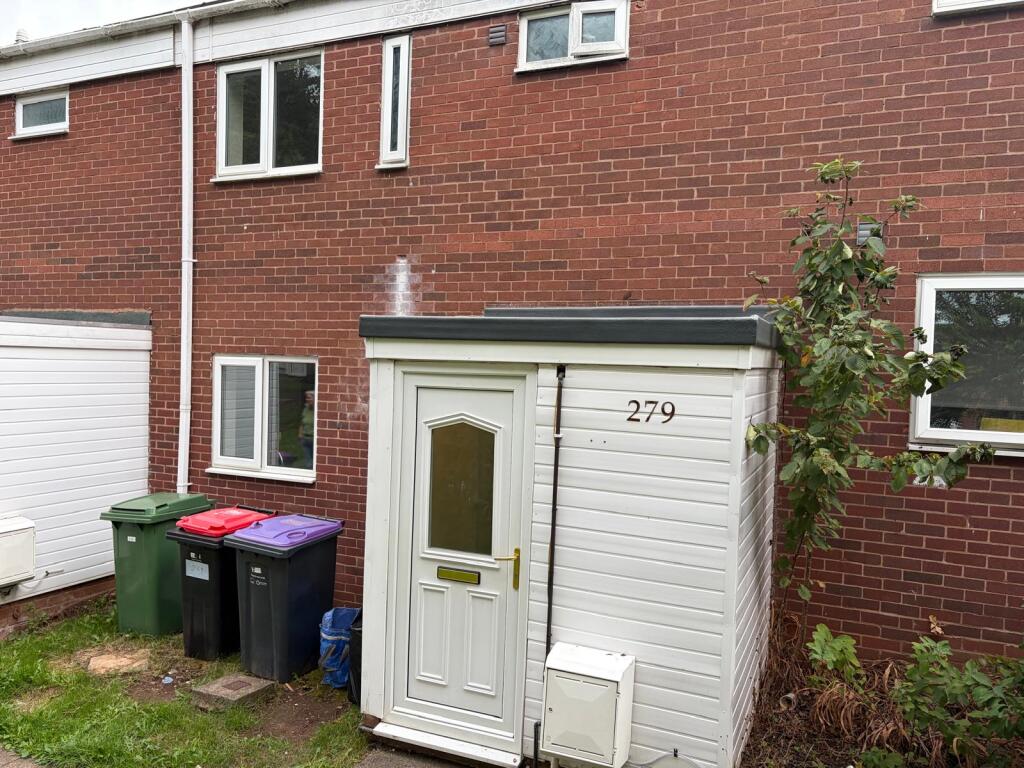 3 bed Mid Terraced House for rent in Telford. From Belvoir - Telford
