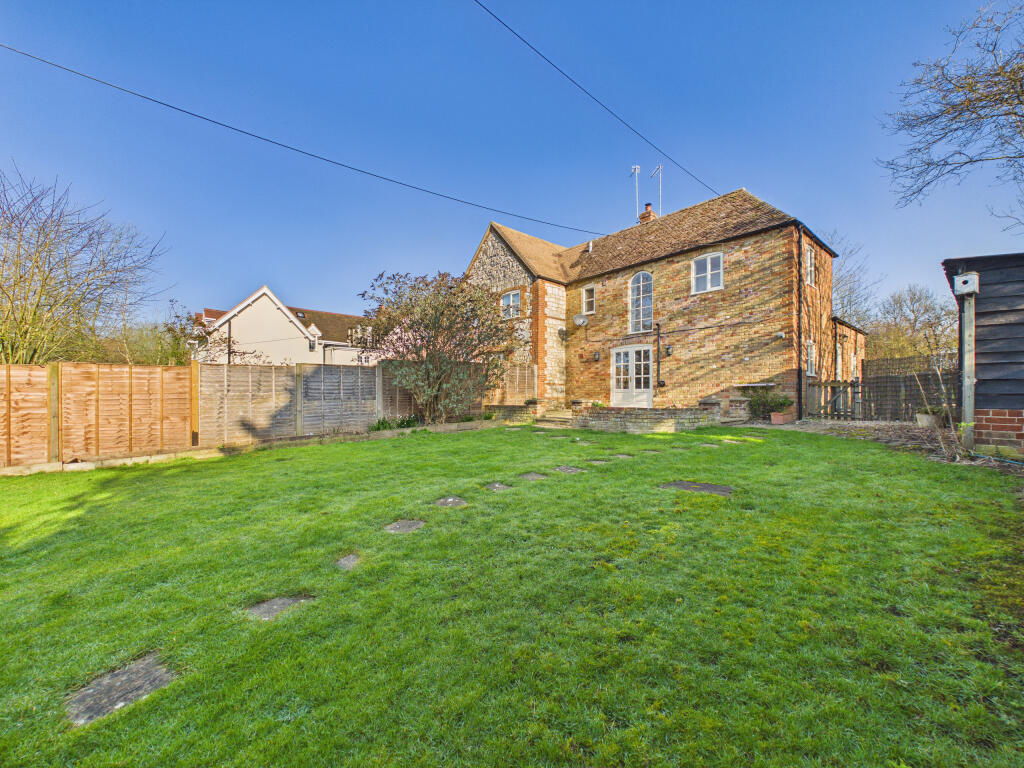 4 bed Cottage for rent in Shirburn. From Bonners & Babingtons - Marlow 4 bed Cottage for rent in Shirburn. From Bonners & Babingtons - Marlow