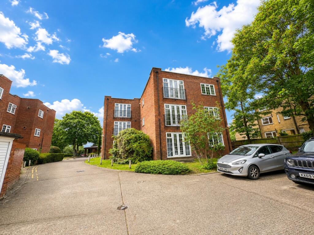 1 bed Apartment for rent in Maidenhead. From Bonners & Babingtons - Marlow 1 bed Apartment for rent in Maidenhead. From Bonners & Babingtons - Marlow