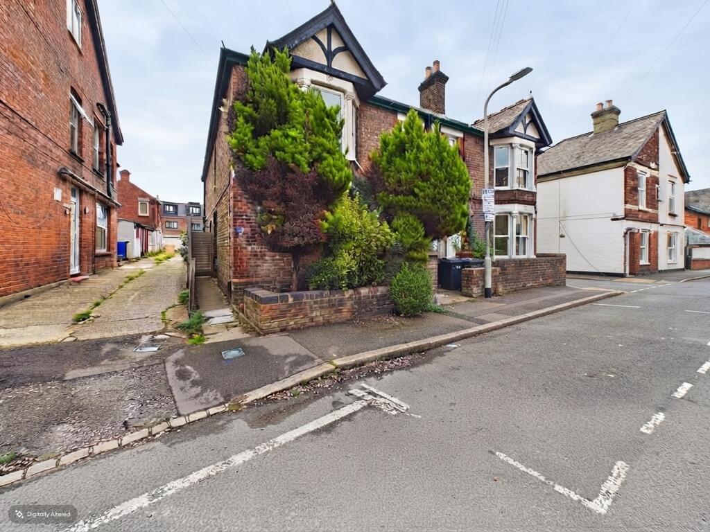 3 bed End of Terrace for rent in Downley. From Bonners & Babingtons - Marlow