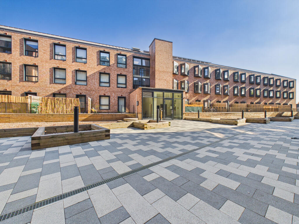 1 bed Apartment for rent in High Wycombe. From Bonners & Babingtons - Marlow 1 bed Apartment for rent in High Wycombe. From Bonners & Babingtons - Marlow