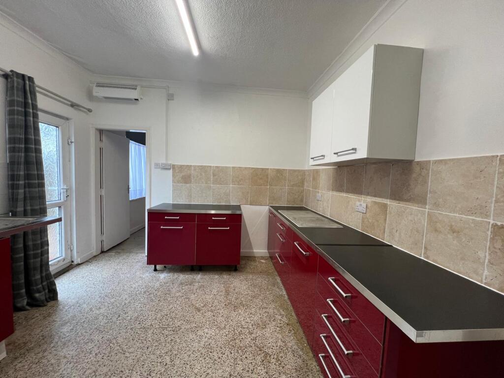 3 bed Mid Terraced House for rent in Coventry. From Belvoir - Coventry