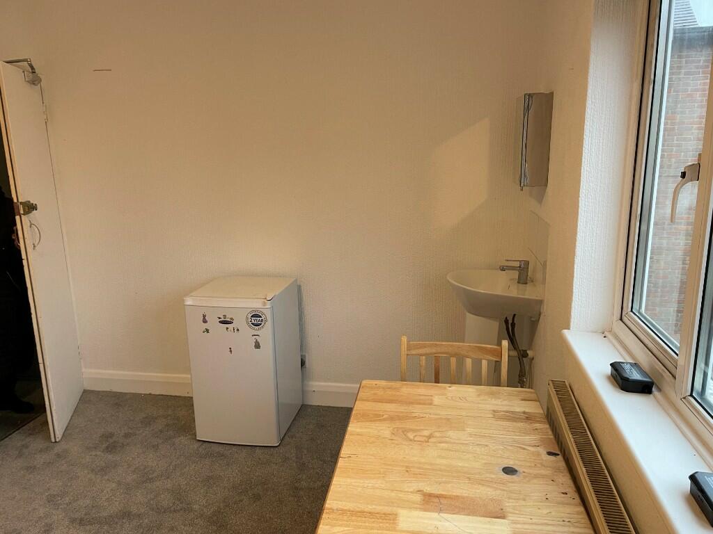 0 bed Studio for rent in Harrow. From Berns & Co - West Hampstead