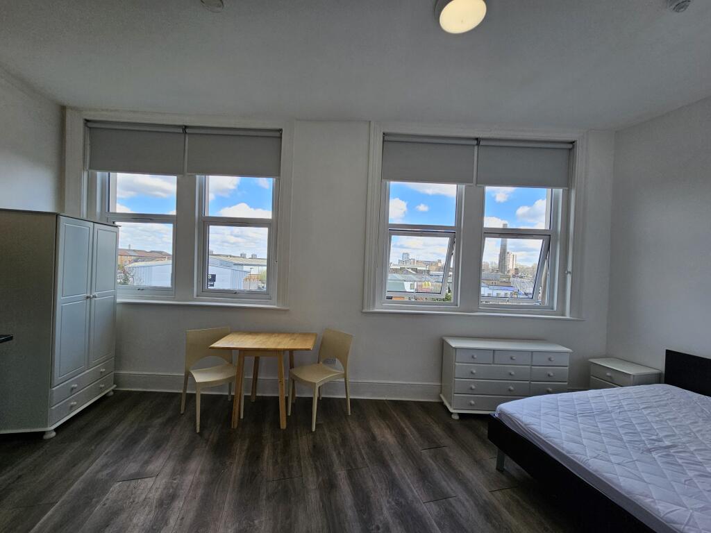 0 bed Studio for rent in Woolwich. From Berns & Co - West Hampstead