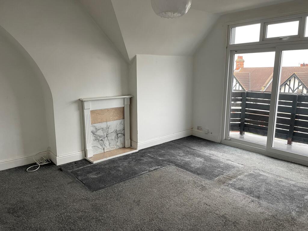 0 bed 1st Floor Flat for rent in Southend-on-Sea. From Berns & Co - West Hampstead