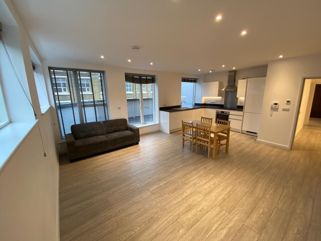 2 bed 1st Floor Flat for rent in London. From Berns & Co - West Hampstead