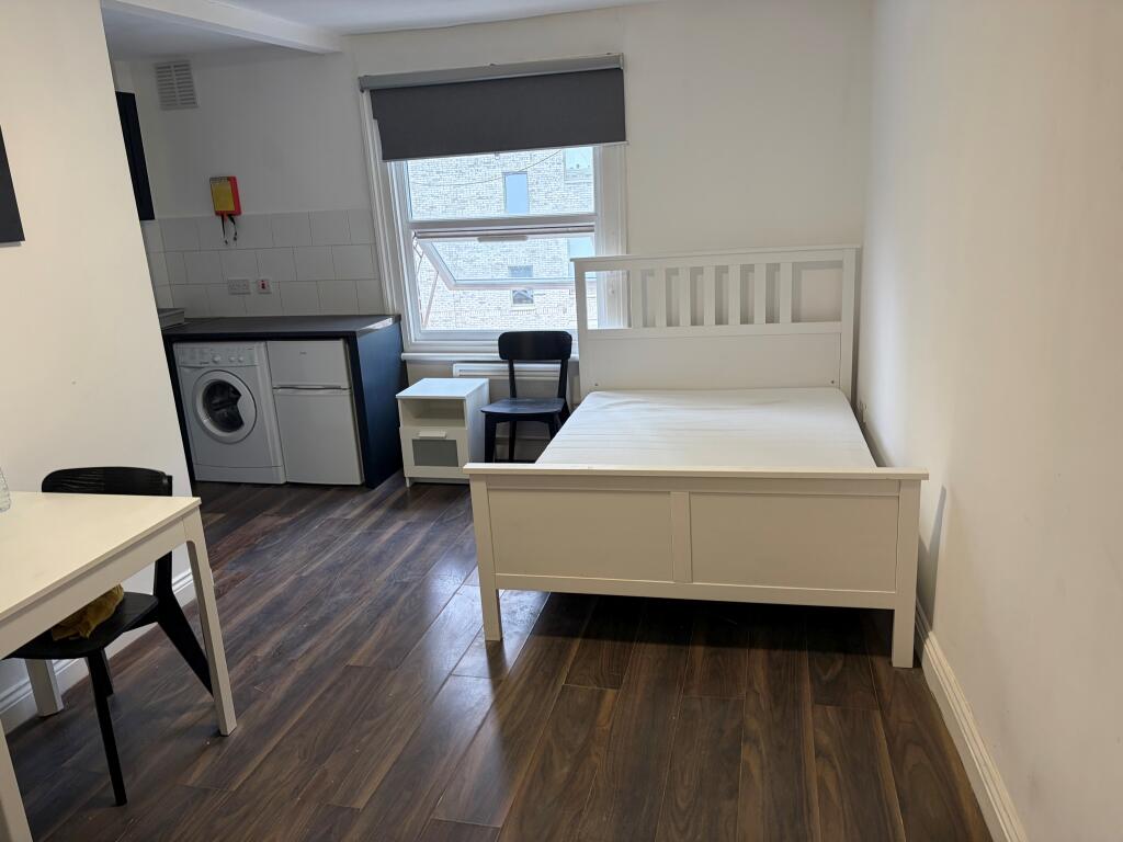 0 bed 1st Floor Flat for rent in Acton. From Berns & Co - West Hampstead