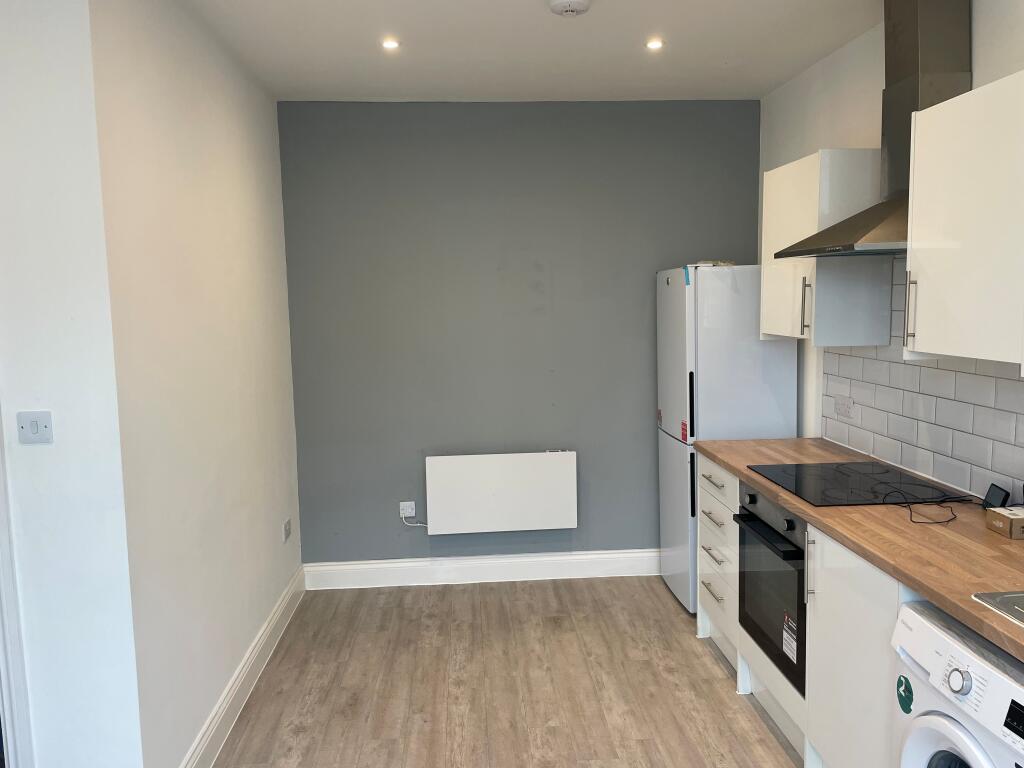 2 bed 1st Floor Flat for rent in Southend-on-Sea. From Berns & Co - West Hampstead 2 bed 1st Floor Flat for rent in Southend-on-Sea. From Berns & Co - West Hampstead
