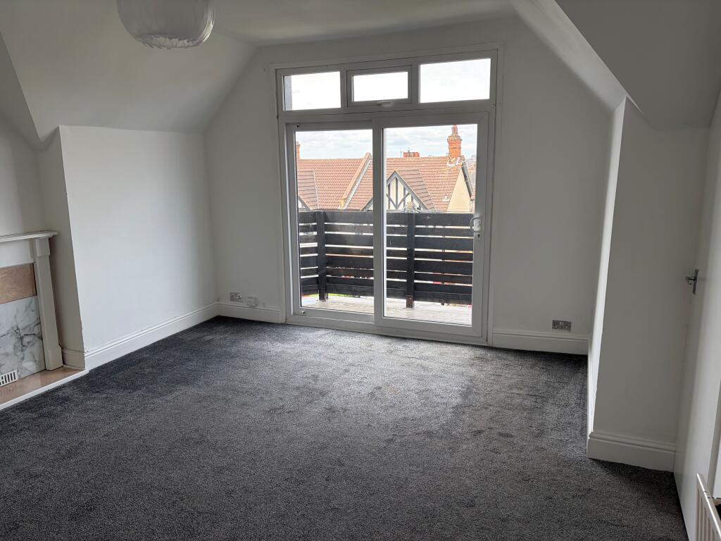 2 bed 1st Floor Flat for rent in Southend-on-Sea. From Berns & Co - West Hampstead
