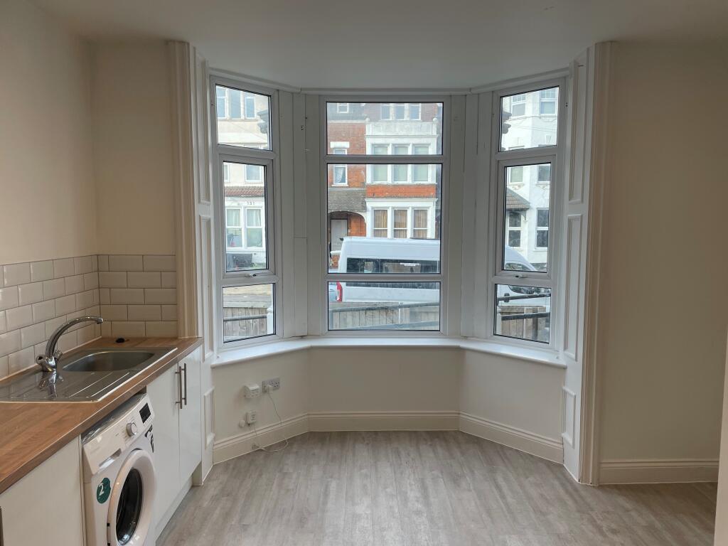 2 bed 1st Floor Flat for rent in Southend-on-Sea. From Berns & Co - West Hampstead