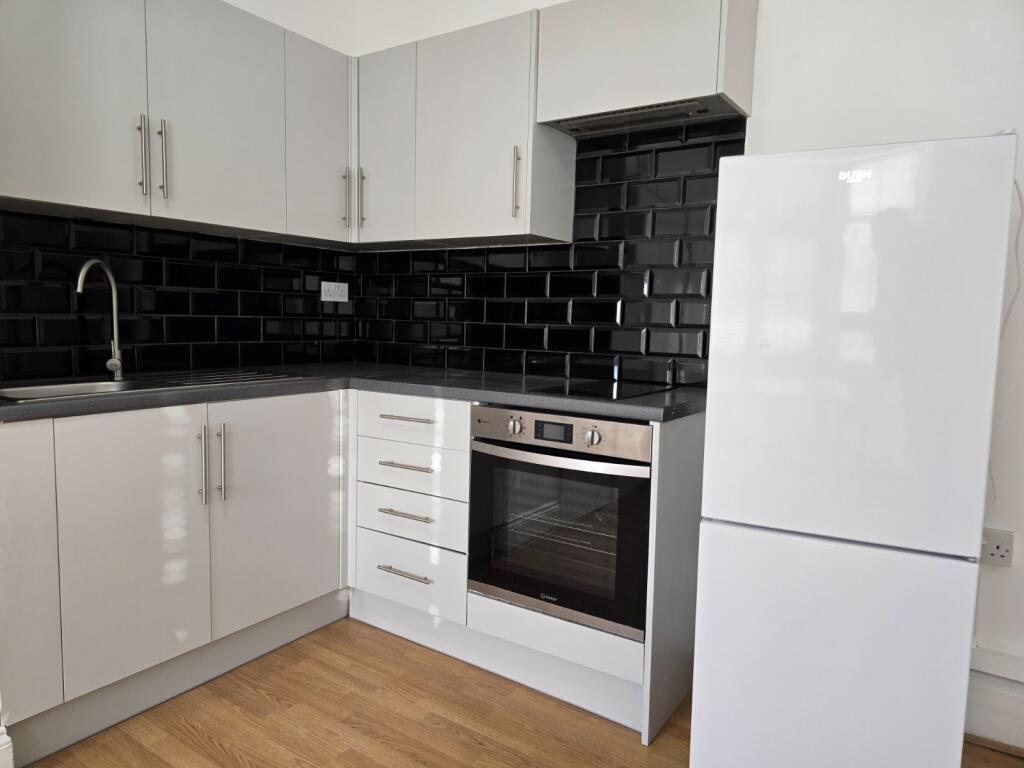 1 bed 1st Floor Flat for rent in Ilford. From Berns & Co - West Hampstead