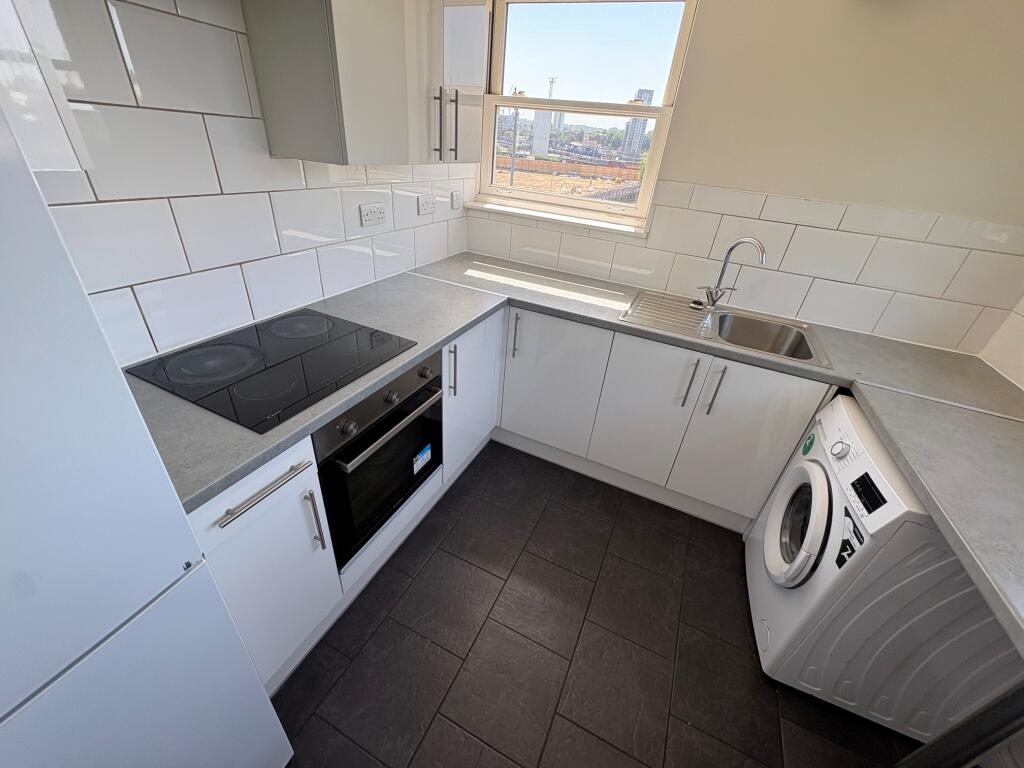 3 bed 1st Floor Flat for rent in Woolwich. From Berns & Co - West Hampstead 3 bed 1st Floor Flat for rent in Woolwich. From Berns & Co - West Hampstead