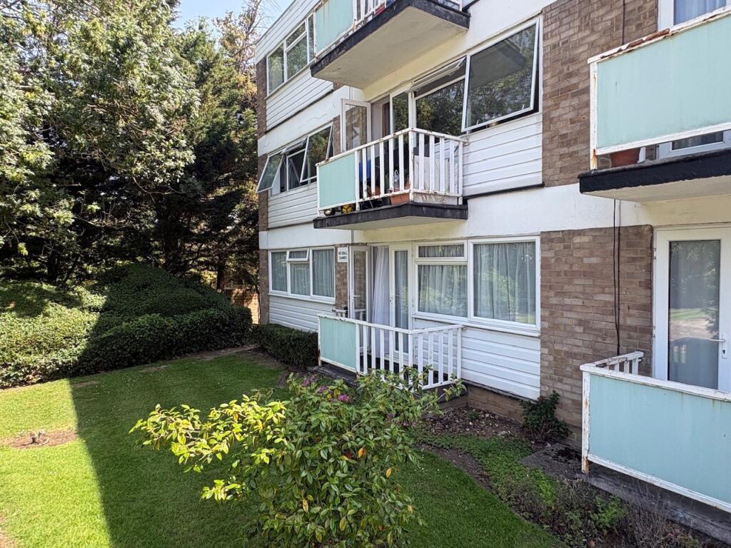 3 bed 1st Floor Flat for rent in Wembley. From Berns & Co - West Hampstead