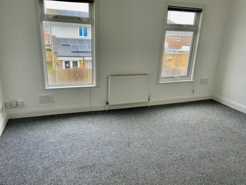 2 bed 1st Floor Flat for rent in Great Wakering. From Berns & Co - West Hampstead