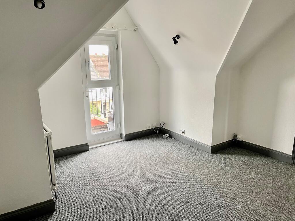 2 bed 1st Floor Flat for rent in Southend-on-Sea. From Berns & Co - West Hampstead 2 bed 1st Floor Flat for rent in Southend-on-Sea. From Berns & Co - West Hampstead