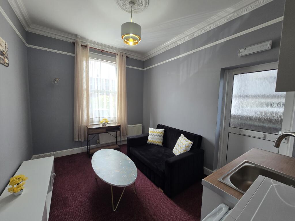 1 bed 1st Floor Flat for rent in Watford. From Berns & Co - West Hampstead