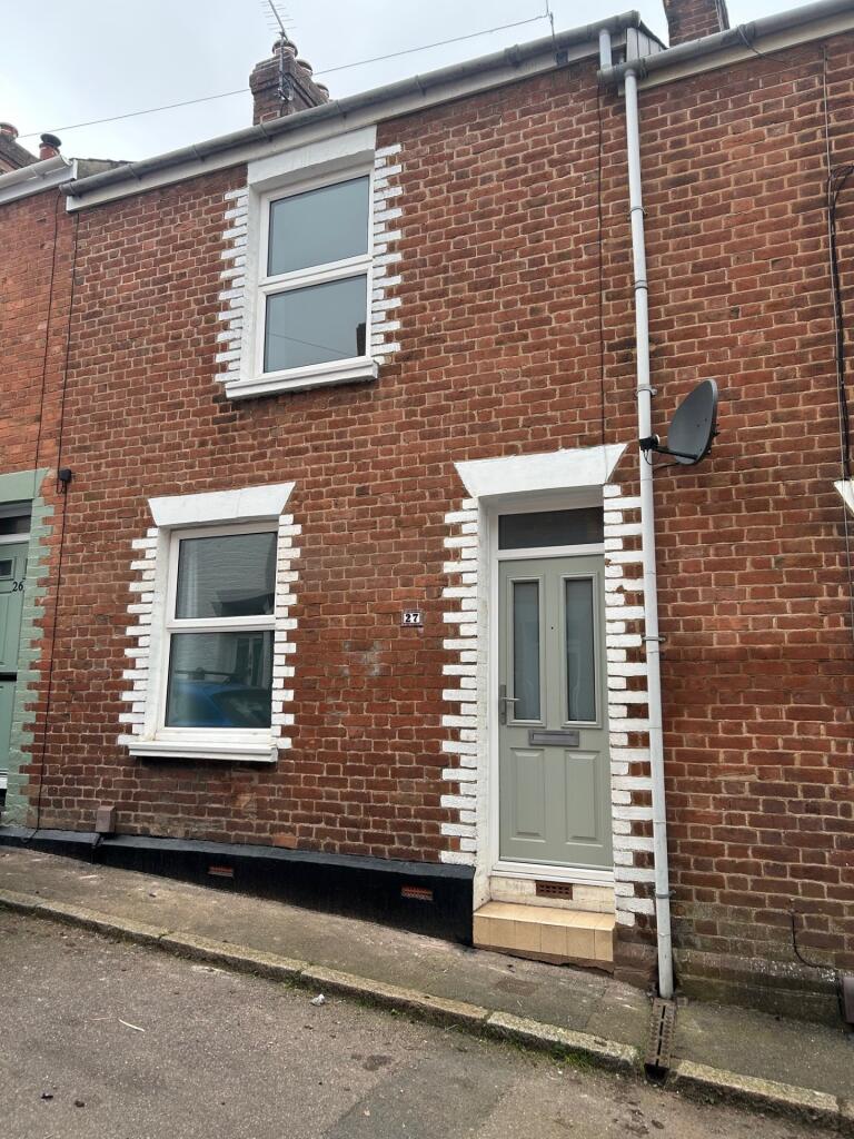 2 bed Mid Terraced House for rent in Exeter. From Belvoir - Exeter 2 bed Mid Terraced House for rent in Exeter. From Belvoir - Exeter