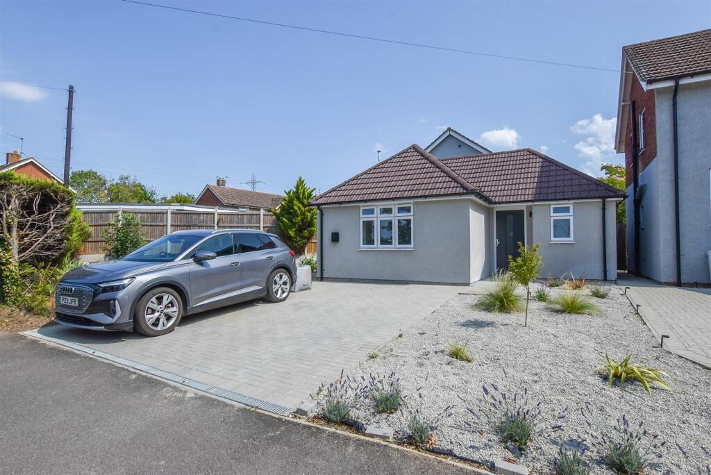 1 bed Detached bungalow for rent in Eccles. From Bluebell Estates - Aylesford