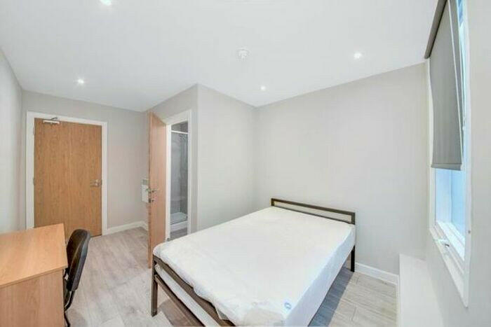 1 bed Student Flat for rent in Bradford. From Biscayne Properties