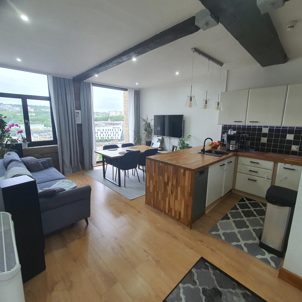 1 bed Apartment for rent in Bradford. From Biscayne Properties - Bradford