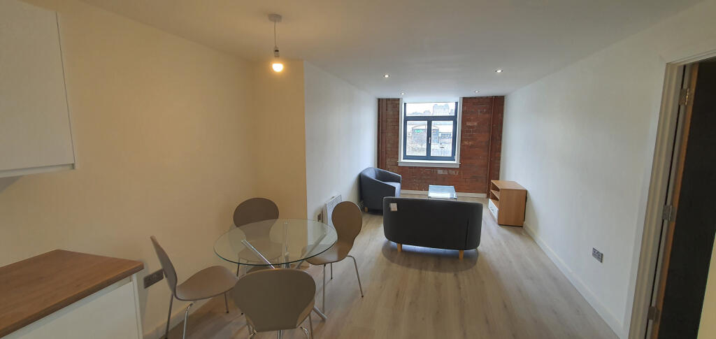 2 bed Apartment for rent in Bradford. From Biscayne Properties - Bradford