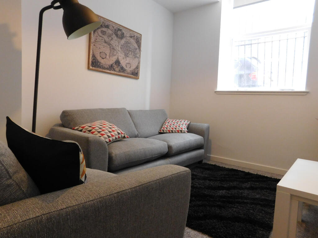 2 bed Apartment for rent in Bradford. From Biscayne Properties - Bradford