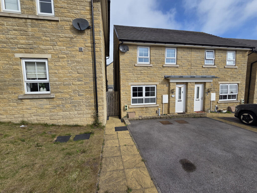 3 bed Semi Detached for rent in West Scholes. From Biscayne Properties - Bradford