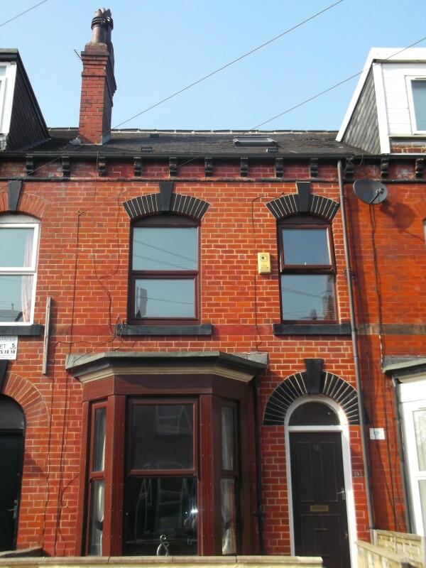 3 bed Mid Terraced House for rent in Leeds. From Biscayne Properties - Bradford
