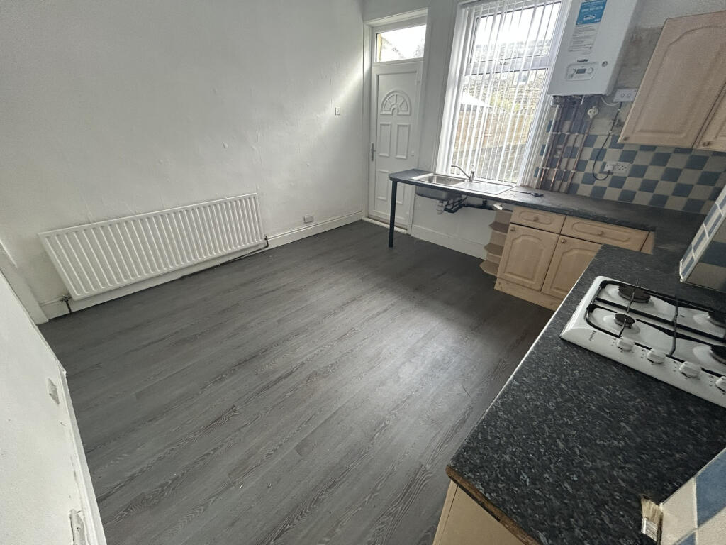 3 bed Mid Terraced House for rent in Tong. From Biscayne Properties - Bradford