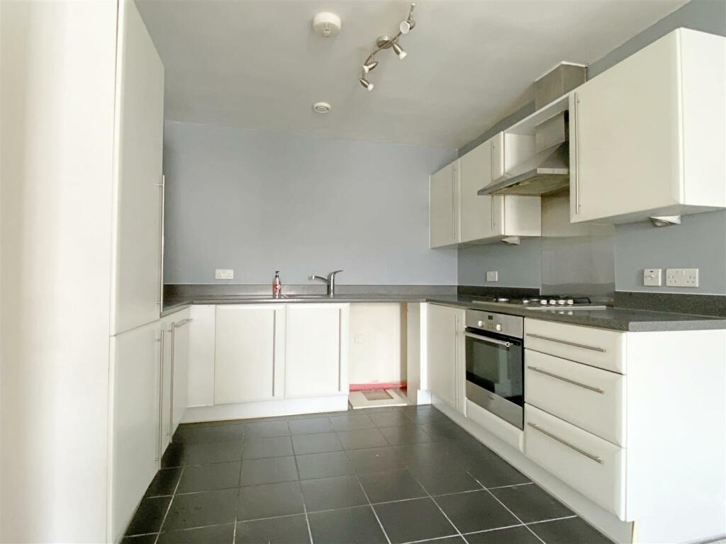 2 bed Flat for rent in Worthing. From Bishop Sullivan - Brighton