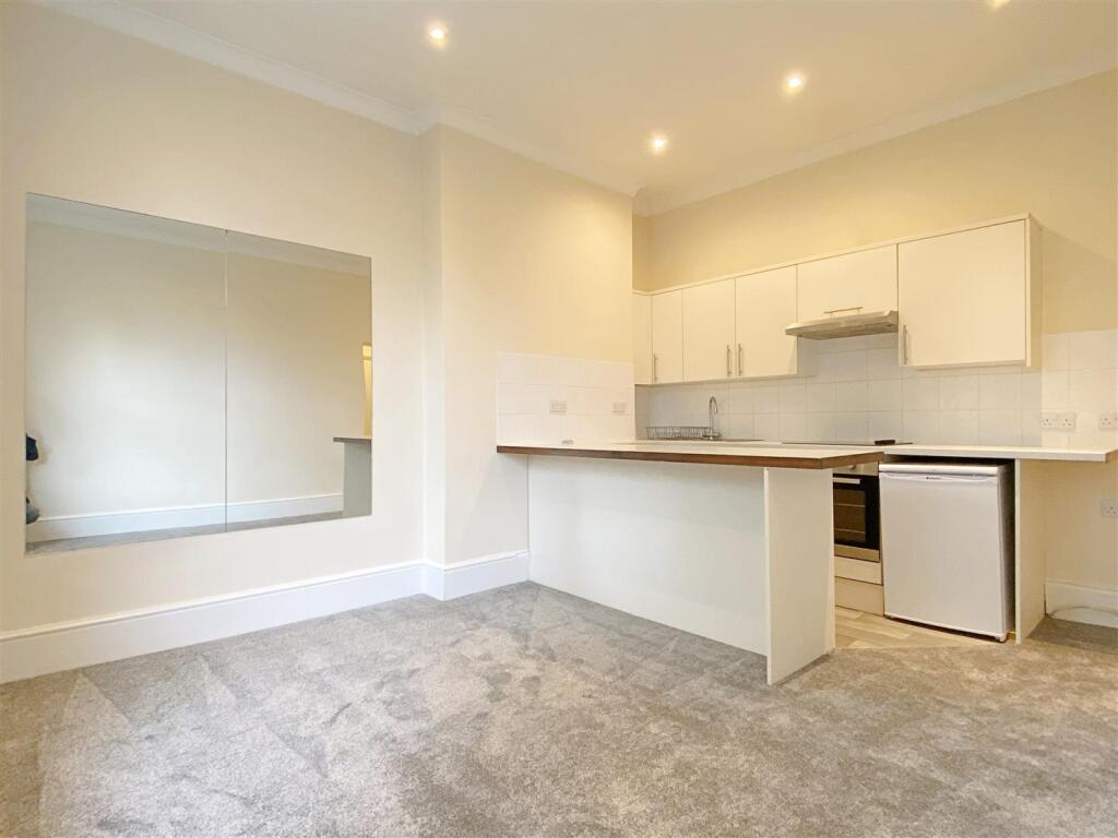 1 bed 1st Floor Flat for rent in Brighton and Hove. From Bishop Sullivan - Brighton