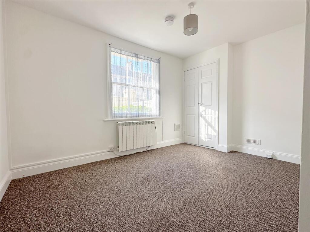 1 bed 1st Floor Flat for rent in Brighton and Hove. From Bishop Sullivan - Brighton